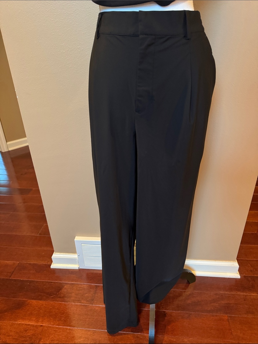Old Navy Sleektech Pants